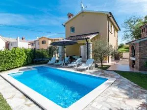 Holiday Home Antoni by Interhome - Čubanići