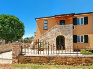 Holiday Home Petrovic by Interhome - Rogovići