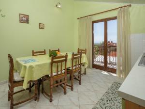 Apartment Jukić-4 by Interhome 