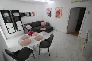 Modern apartment Sabina with nice garden