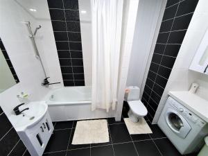 One-Bedroom Apartment room in MEGAPOLIS ул. Ленина 43-102