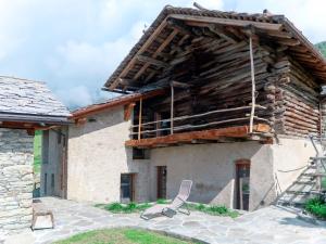 Accommodation in Lignan