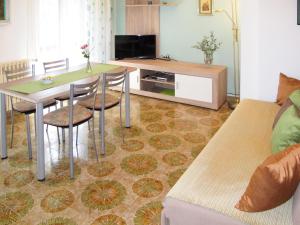 Apartment Maslina - PUL335 by Interhome