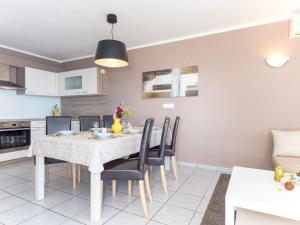 Holiday Home Filip & Katja by Interhome