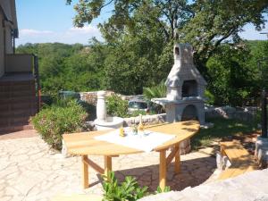 Apartment Urdih-2 by Interhome