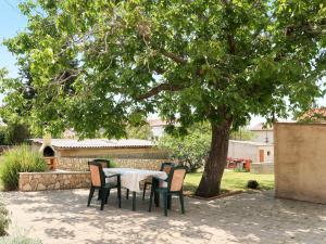 Holiday Home Francic by Interhome 