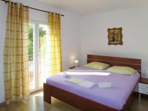 Holiday Home Tina by Interhome