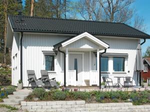 Chalet Norrkrog Utsikten by Interhome