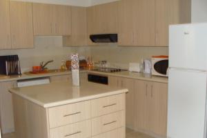 Polyxenia Isaak Luxury Villas and Apartments