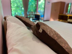 Warakorn Baansuan Amphawa