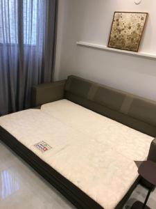 Liberdade 1 QT + Sofá Cama - 200m Metrô. Novo!