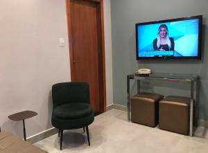 Liberdade 1 QT + Sofá Cama - 200m Metrô. Novo!