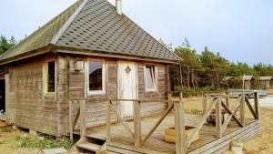 Paradise Beach Loghouse