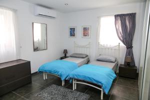 Dolmen Court Flat 10, Qawra
