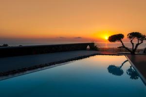 San Marino Suites by Calm Collection Santorini Greece