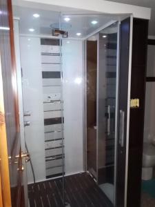 Brezza di mare appartamento in Villa con giardino e spiaggia ,casa vacanze al mare