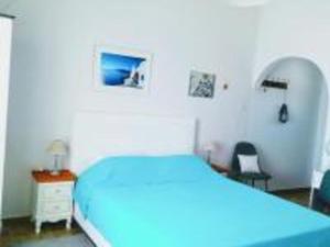 Breezy Holiday Home in Paros at Beach Paros Greece