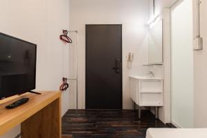 Phòng Tiêu chuẩn giường đôi không có cửa sổ (Standard Double Room without Window)