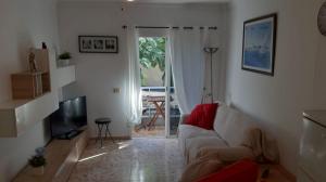 Playa De Mogan La Puntilla by El Sirocco