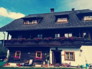 Baumgartnerhof Arriach - Urlaub am Bauernhof - Oberwöllan