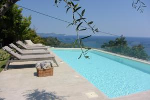 Villa Lithos Evia Greece