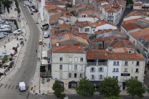 Hotels Un Hotel sur le Port : photos des chambres