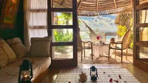 Casa na Praia Tofo- beach front hotel - Cabo Nhamua