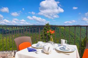 Hotels L'Oustal Del Barry : photos des chambres