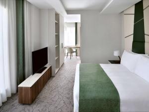 Mövenpick Hotel Apartments Downtown Dubai