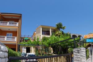 Holiday apartments Ružica, Pješčana uvala