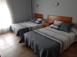 Hotel Los Leones, el más cercano a Warner