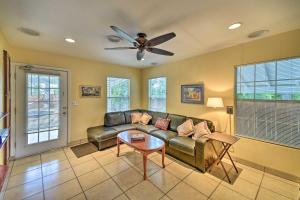 San Antonio House with Private Pool, Spa and Grill