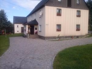 -am Fuß zum Zittauer Gebirge-