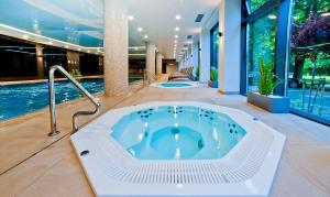 PORTY b103 Nadmorskie Tarasy pool sauna parking