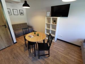 APARTAMENTY DĘBINA
