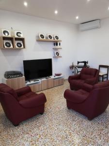 Donna Nunzia Home