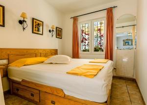 Apartment - Ground Floor room in Casa Charlotte
