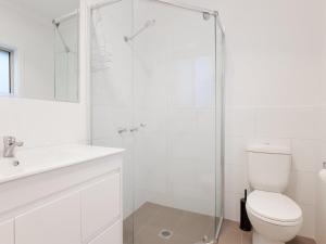 5b Bent Street large house with ducted air con foxtel and wifi