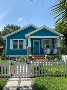 Two-Bedroom Apartment room in NEW!! Beaches Open! Umbrella and Chairs provided! Remodeled -The Blue Pelican