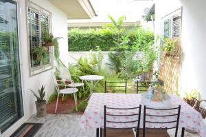 Modern room at Sabai Sabai Homestay Ayutthaya