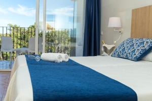 Room #30949416 room in AluaSun Marbella Park