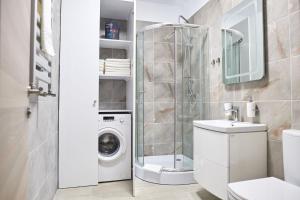 Purple Pearl Apartments Spa n Pool Beach resort