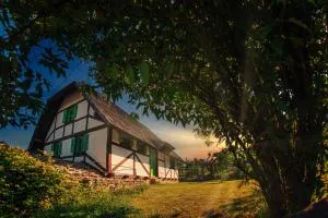 艾特诺村卡达西酒店 - 布戈伊诺