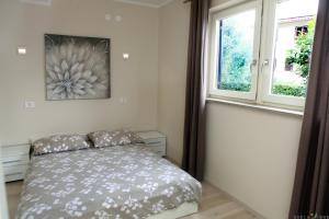 Spacious Izola Apartment SL