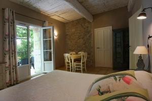 B&B / Chambres d'hotes Chateau Catherine de Montgolfier B&B : photos des chambres