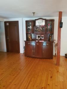 The Old House guest rooms and apartament