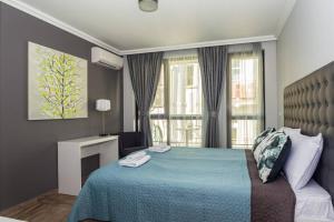 Elegance, City center, Kapana