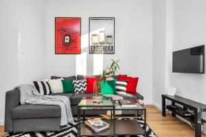 Warsaw City Center Świętokrzyska & Emilii Plater by Noclegi Renters