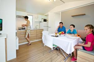 Hungarospa Thermal Camping Mobilház