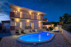 Four-Bedroom Villa with Private Pool room in Villa Ivana
